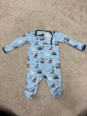 Magnetic Me NB footie